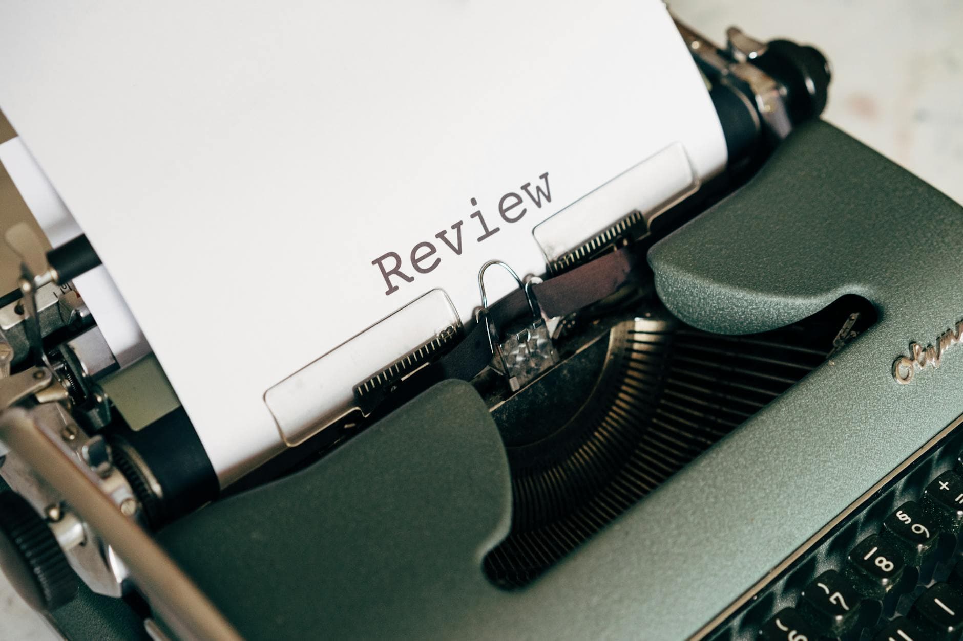 Mastering the Art of Writing Reviews: A Guide for Business Success